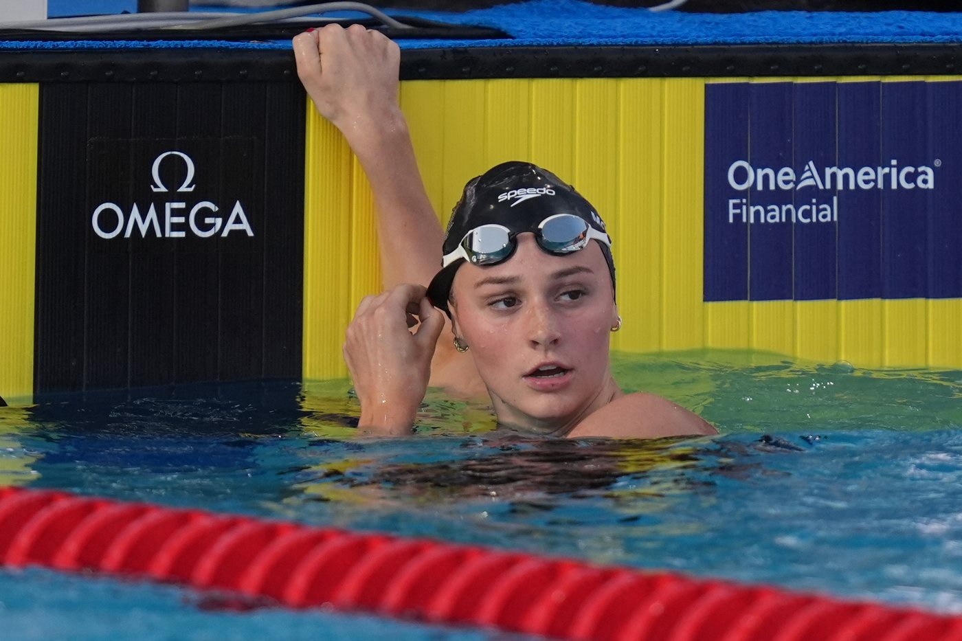 China's Yu Yiting edges Canadian Summer McIntosh to win Pan Pacs 200 IM | iNFOnews.ca