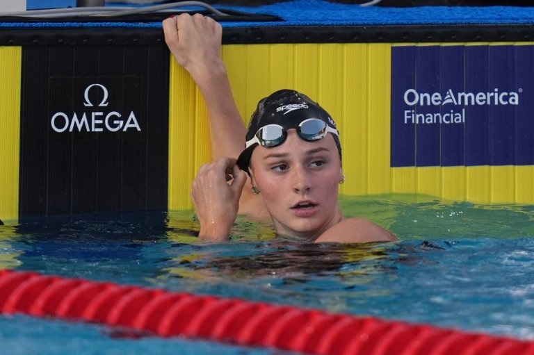 China's Yu Yiting edges past Summer McIntosh to win Pan Pacs 200 IM | iNFOnews.ca