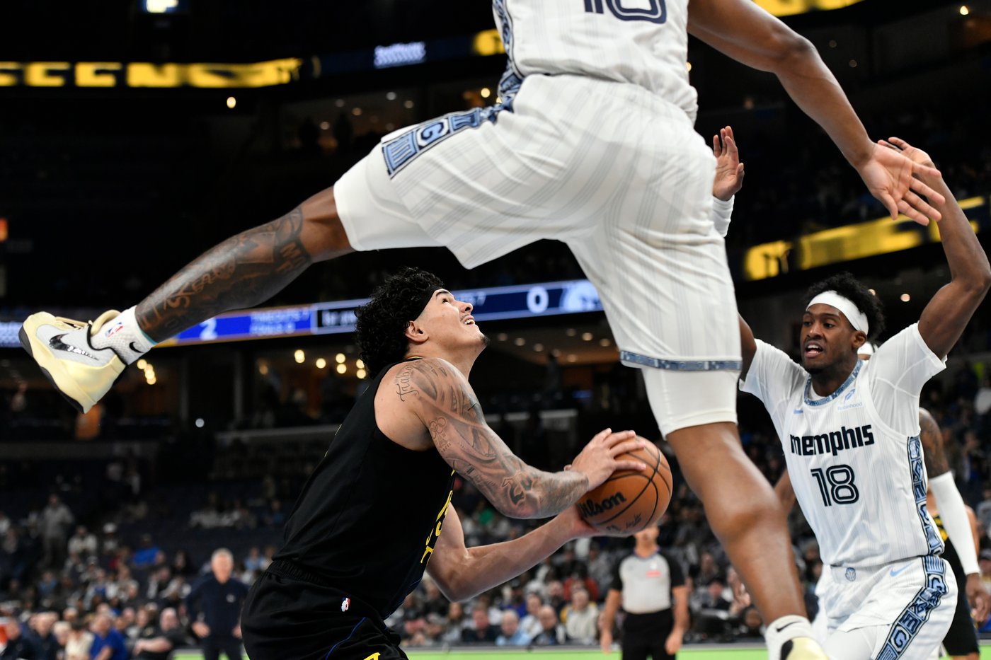 Will Richard scores 21 as Warriors put 8 players in double figures and beat the Grizzlies 133-112 | iNFOnews.ca