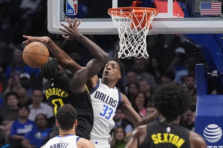 Raptors sign seven-foot-five centre Jamarion Sharp | iNFOnews.ca