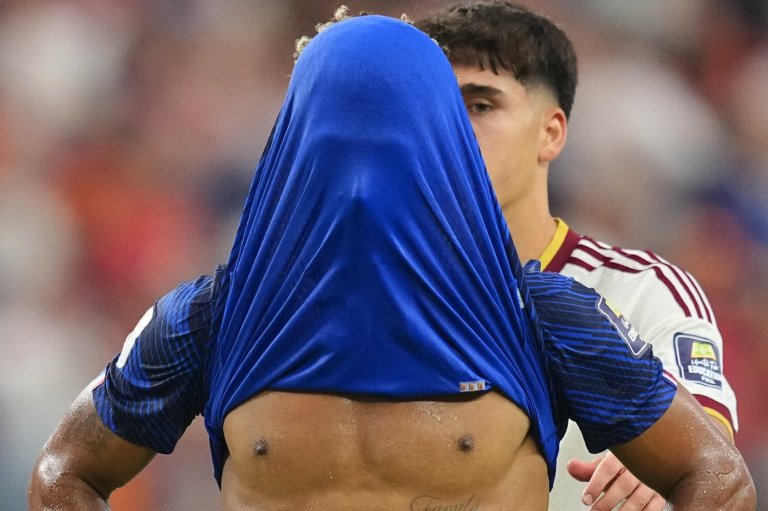Kylian Mbappé-led France falls flat in World Cup loss to Spain when hopes for a title were high | iNFOnews.ca
