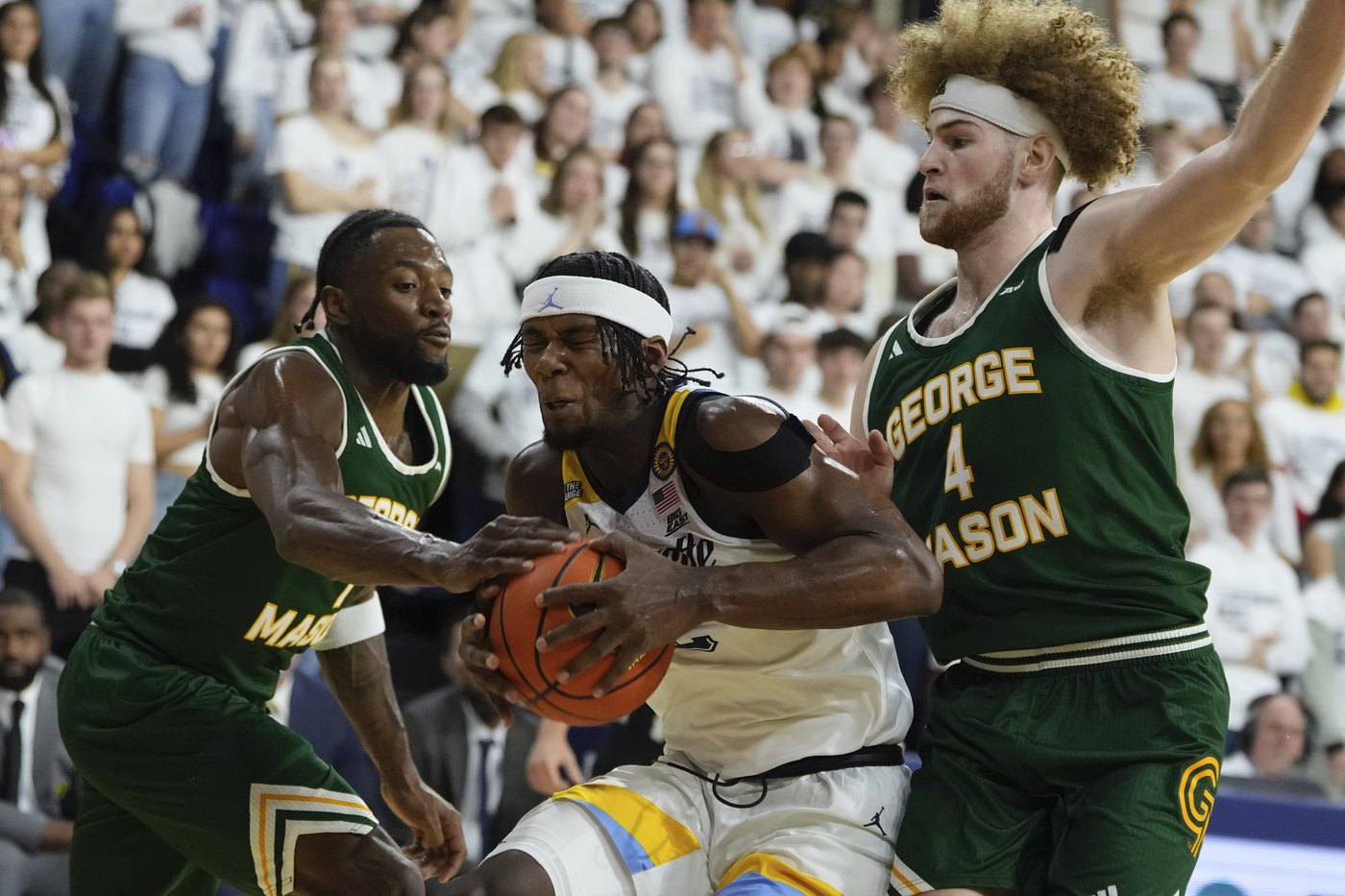 No. 18 Marquette beats George Mason 82-63 in front of all-student crowd on campus | iNFOnews.ca