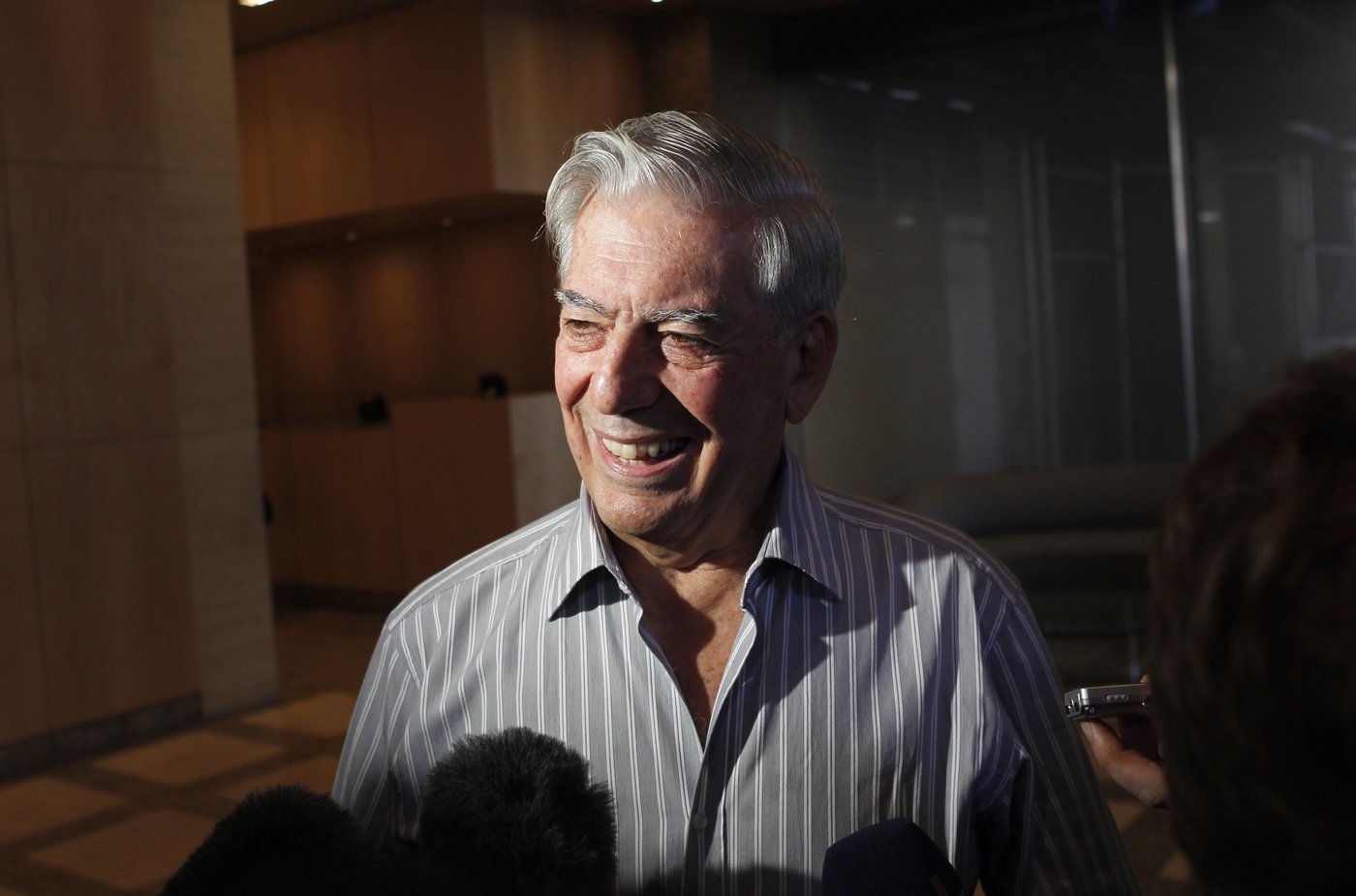 Mario Vargas Llosa, Peruvian author and Nobel literature laureate, dies at 89 | iNFOnews.ca
