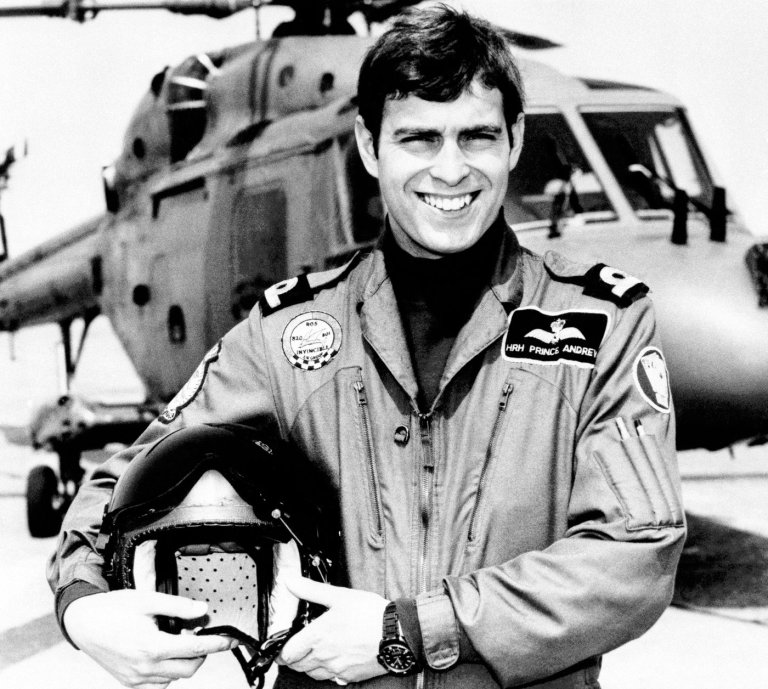 The former Prince Andrew went from helicopter pilot to trade envoy to royal pariah | iNFOnews.ca