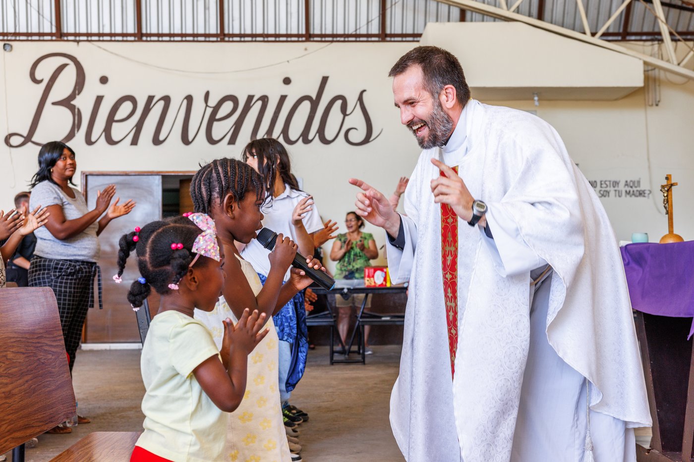 As border dynamics change, priest keeps ministering to migrants and deportees | iNFOnews.ca As border dynamics change, priest keeps ministering to migrants and deportees | iNFOnews.ca