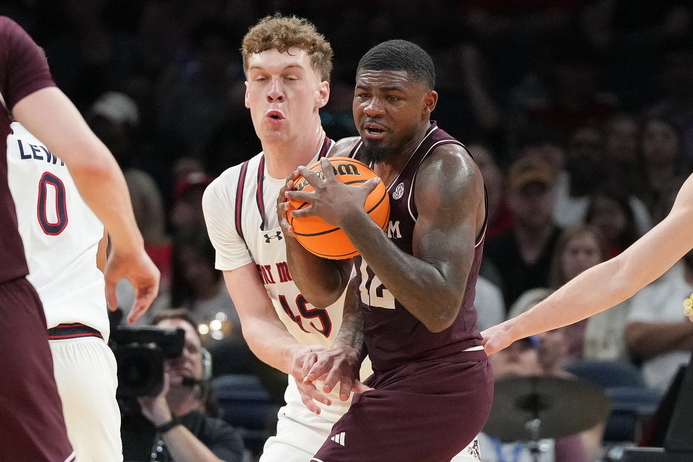 Rashaun Agee scores 22 points, leads No. 10 seed Texas A&M past No. 7 seed Saint Mary's 63-50 | iNFOnews.ca Rashaun Agee scores 22 points, leads No. 10 seed Texas A&M past No. 7 seed Saint Mary's 63-50 | iNFOnews.ca