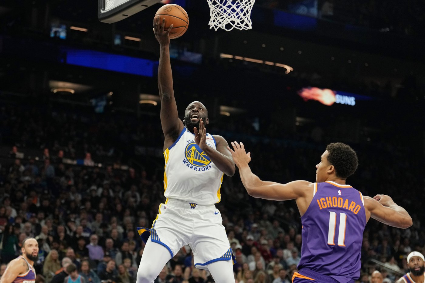 Goodwin hits free throw with 0.4 seconds left, Suns escape with 99-98 win over Warriors | iNFOnews.ca Goodwin hits free throw with 0.4 seconds left, Suns escape with 99-98 win over Warriors | iNFOnews.ca