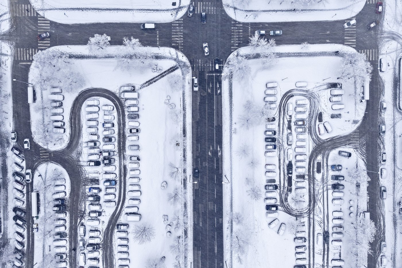 Rescuers reach a stranded hiker in Slovenia but another is missing during a Balkans snowstorm | iNFOnews.ca Rescuers reach a stranded hiker in Slovenia but another is missing during a Balkans snowstorm | iNFOnews.ca