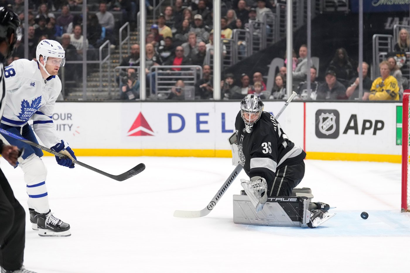 Quinton Byfield scores in OT to boost Kings' playoff hopes with a 7-6 win over Maple Leafs | iNFOnews.ca Quinton Byfield scores in OT to boost Kings' playoff hopes with a 7-6 win over Maple Leafs | iNFOnews.ca