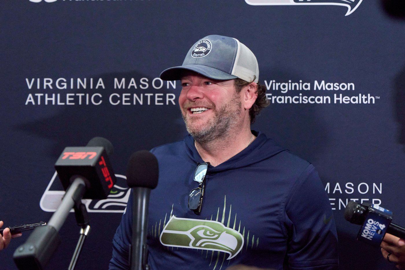 Seahawks sale rumors swirl ahead of Super Bowl, Paul Allen's estate denies report | iNFOnews.ca