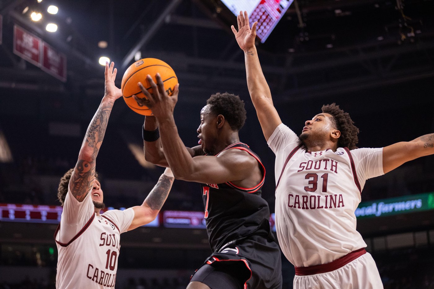 Catchings, Cyril lead second-half rally as No. 18 Georgia beats South Carolina 75-70 | iNFOnews.ca Catchings, Cyril lead second-half rally as No. 18 Georgia beats South Carolina 75-70 | iNFOnews.ca