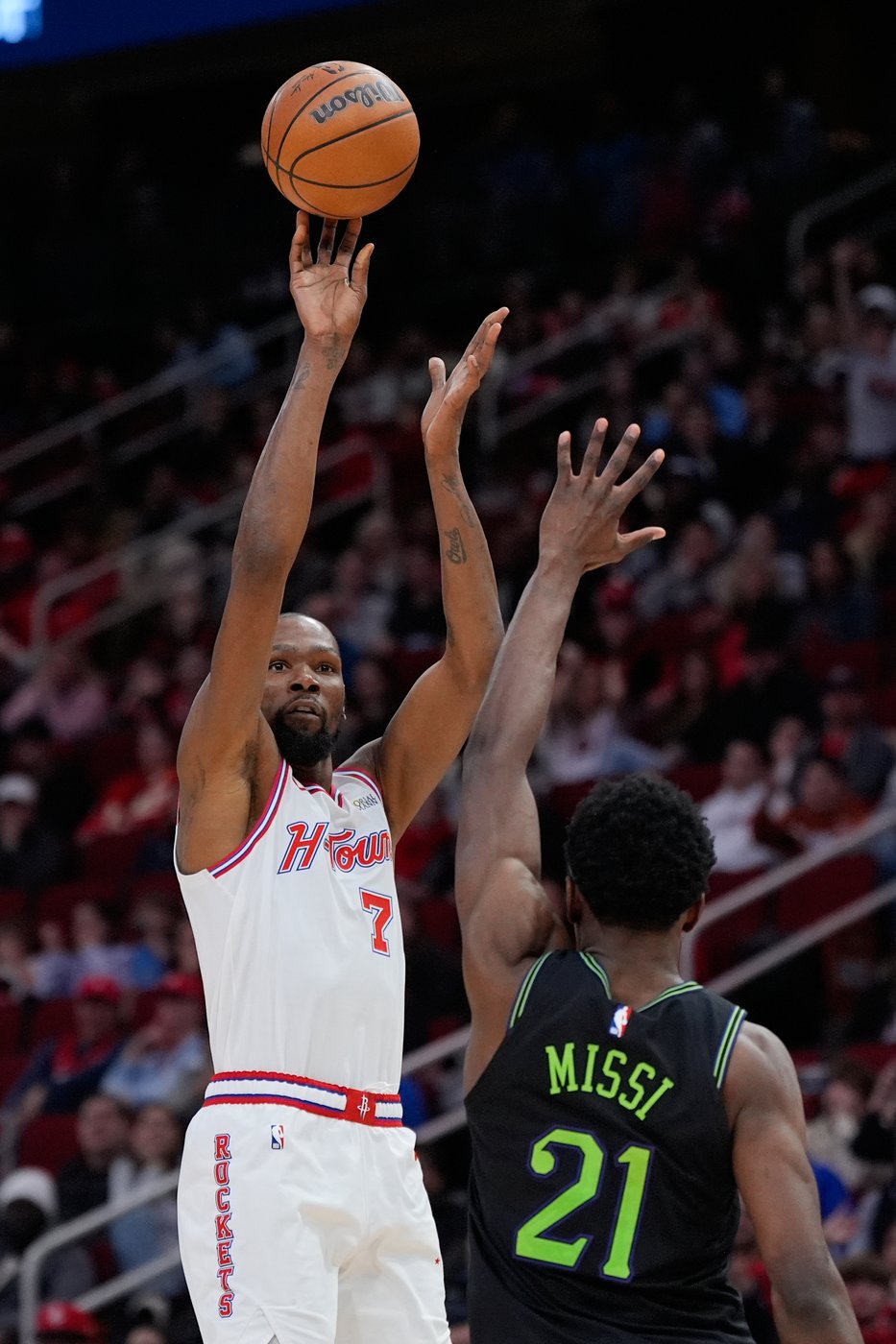 Durant moves past his 'idol,' Dirk Nowitzki, into 6th place on the NBA's career scoring list | iNFOnews.ca Durant moves past his 'idol,' Dirk Nowitzki, into 6th place on the NBA's career scoring list | iNFOnews.ca
