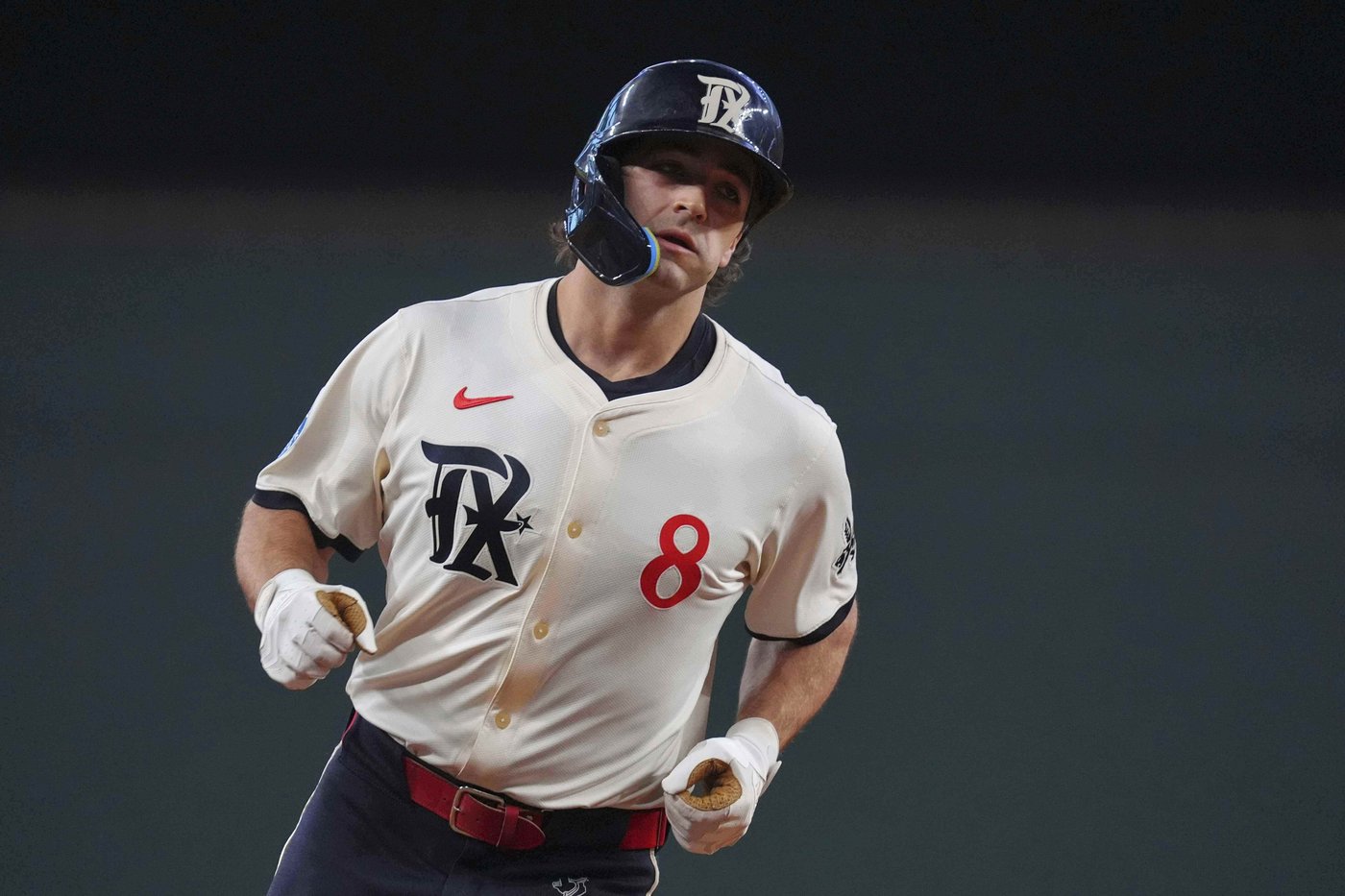 Josh Smith homers and scores all 3 runs for the Texas Rangers in a 3-1 win over the White Sox | iNFOnews.ca