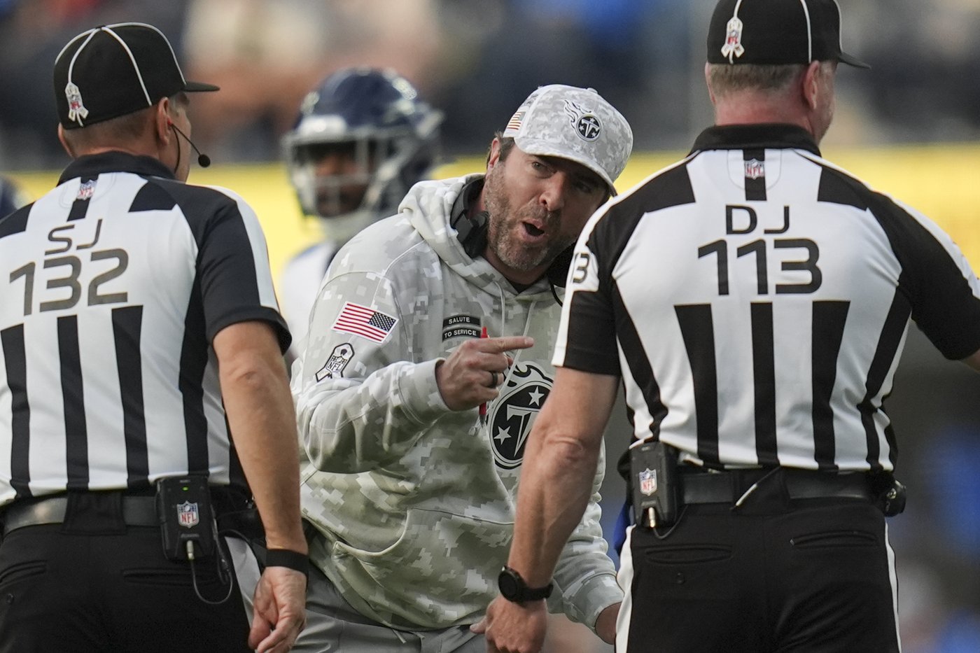 Justin Herbert has TDs passing and rushing as Chargers beat Titans 27-17 for 3rd straight win | iNFOnews.ca