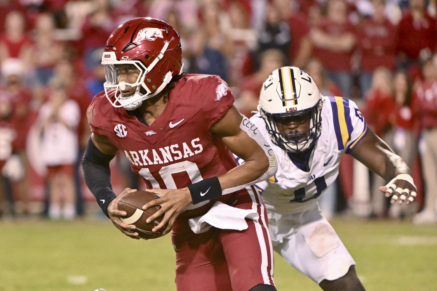 Arkansas visits Mississippi State, with both looking to rebound from SEC losses against ranked teams | iNFOnews.ca