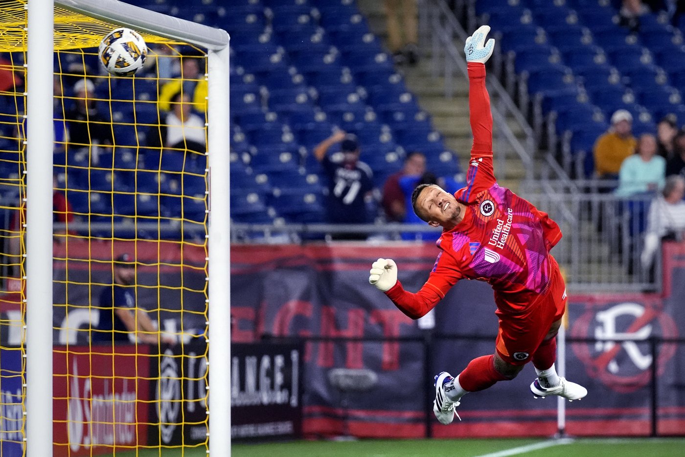 First career goals by Tom Pearce, Nathan Saliba rally Montreal to 2-2 draw with Revolution | iNFOnews.ca First career goals by Tom Pearce, Nathan Saliba rally Montreal to 2-2 draw with Revolution | iNFOnews.ca
