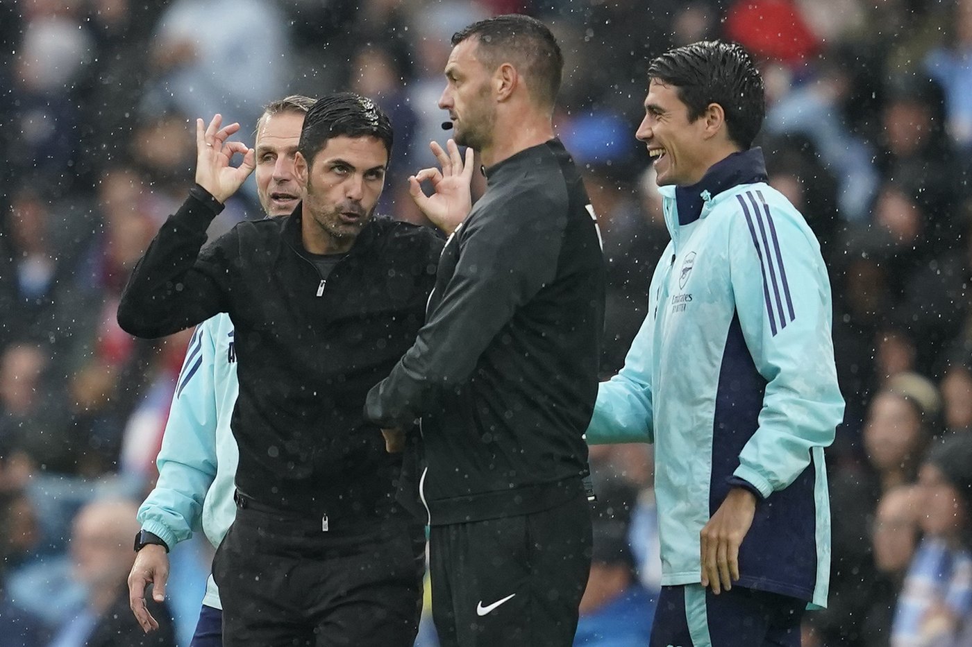 Arsenal sees red again as Trossard sent off against Man City | iNFOnews.ca