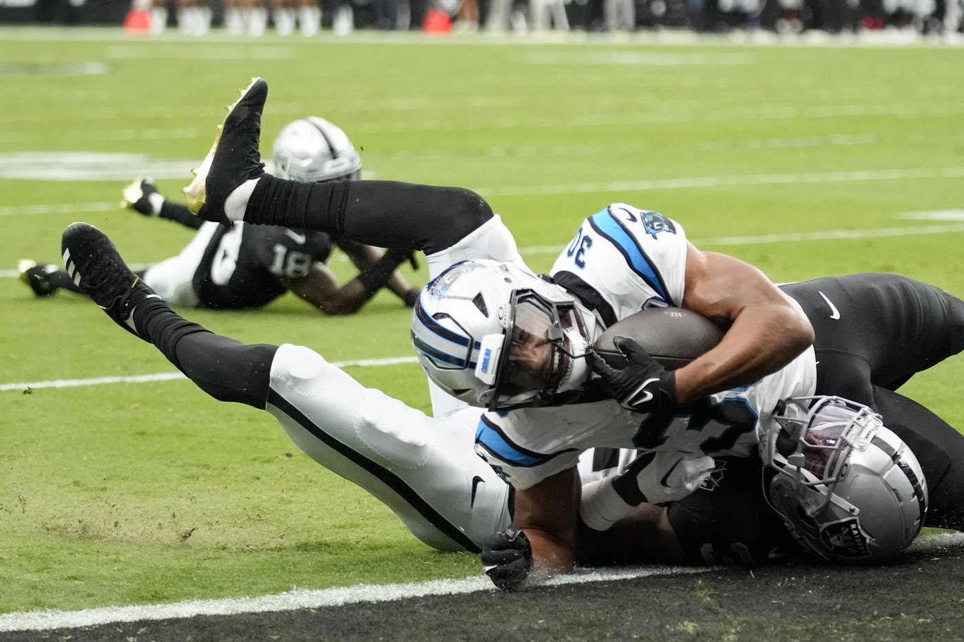 Andy Dalton passes for 319 yards and 3 TDs to lead Panthers past Raiders 36-22 for first win | iNFOnews.ca