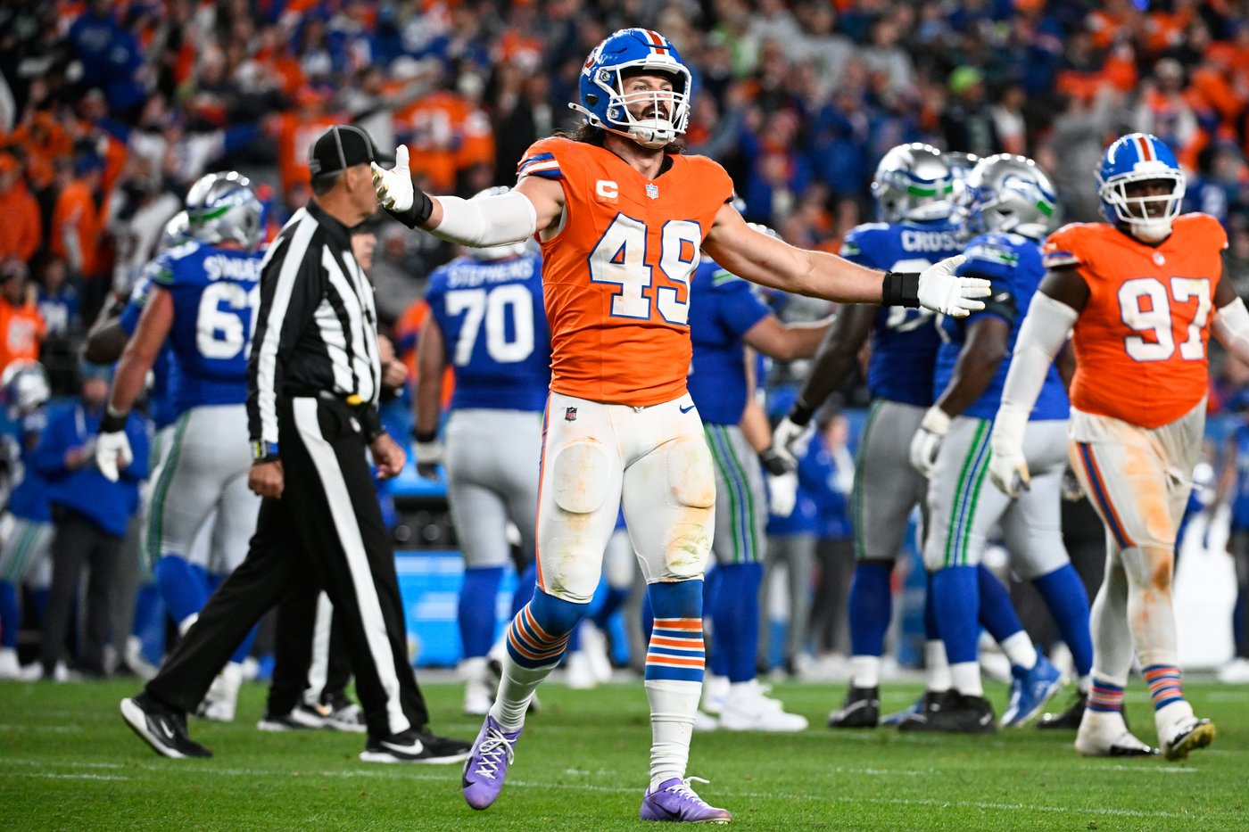 Broncos linebacker Alex Singleton says 16 tackles can mean a bad day. Why 19 felt different | iNFOnews.ca Broncos linebacker Alex Singleton says 16 tackles can mean a bad day. Why 19 felt different | iNFOnews.ca