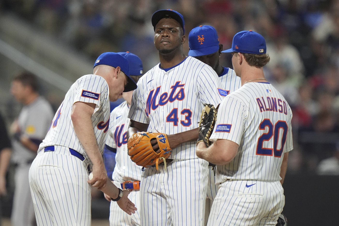 Braves stay hot and rally past skidding Mets on 97-degree night in NY | iNFOnews.ca