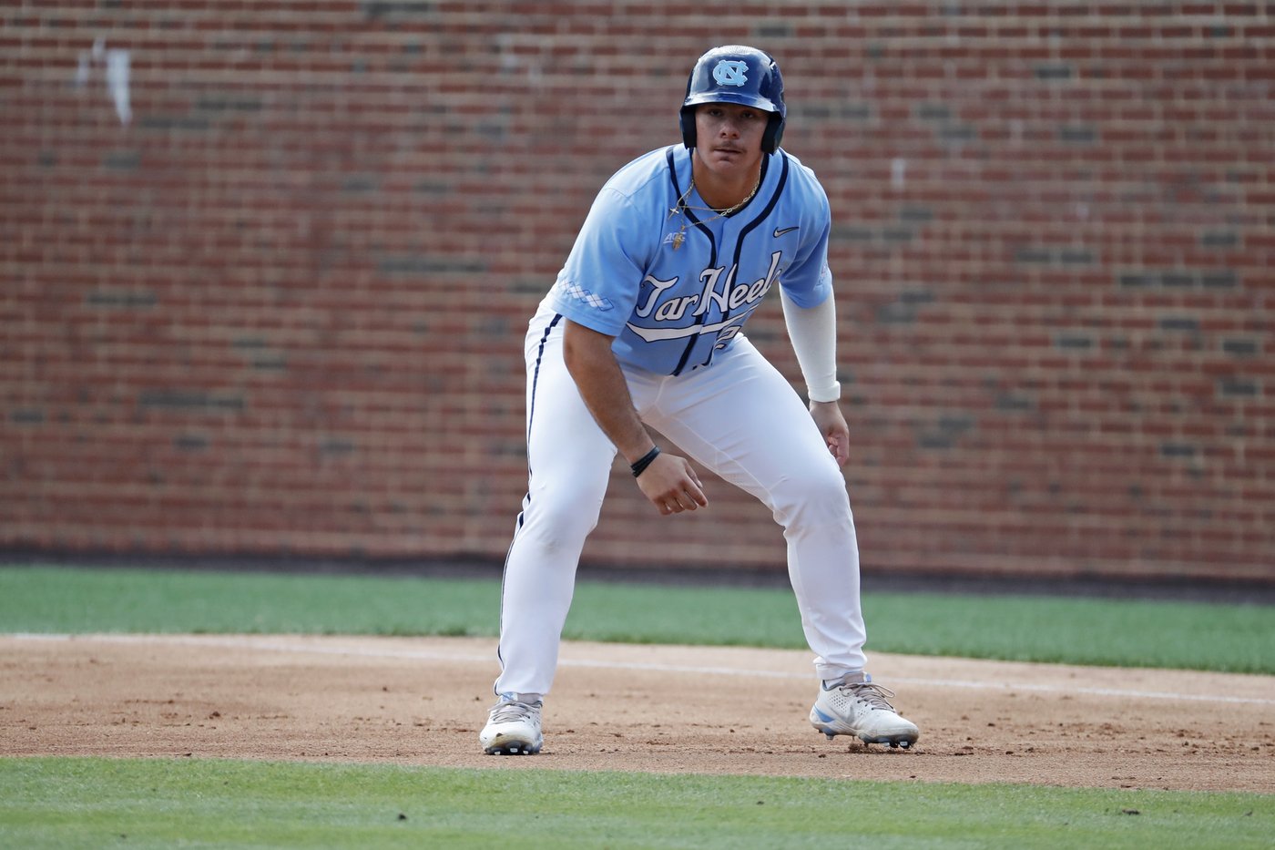 Alberto Osuna seeks injunction enabling him to play baseball for defending CWS champion Tennessee | iNFOnews.ca