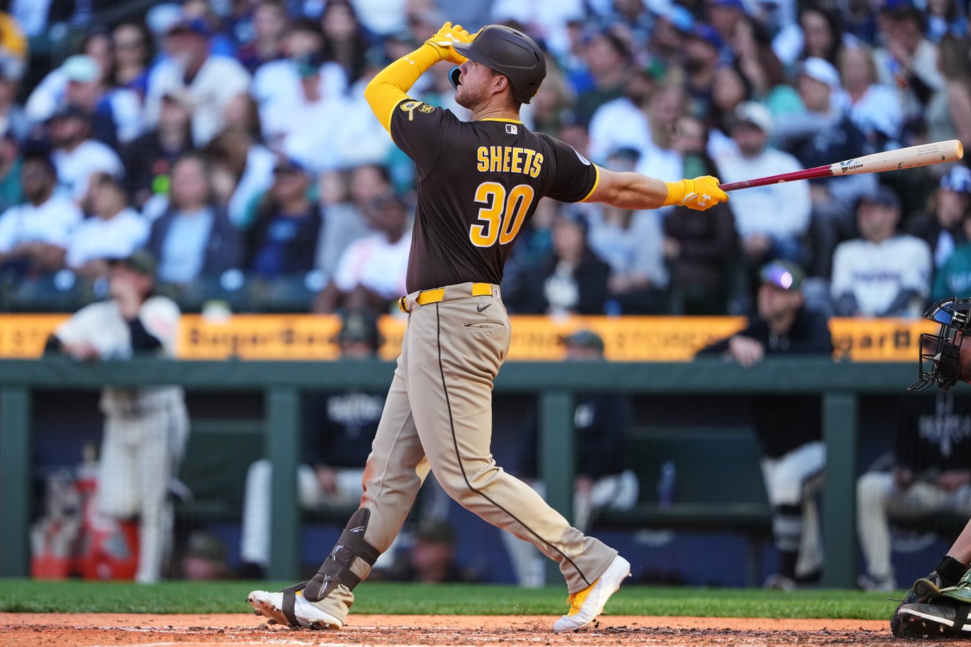 Gavin Sheets and Lucas Giolito lead the Padres past the Mariners 8-3 for season sweep | iNFOnews.ca