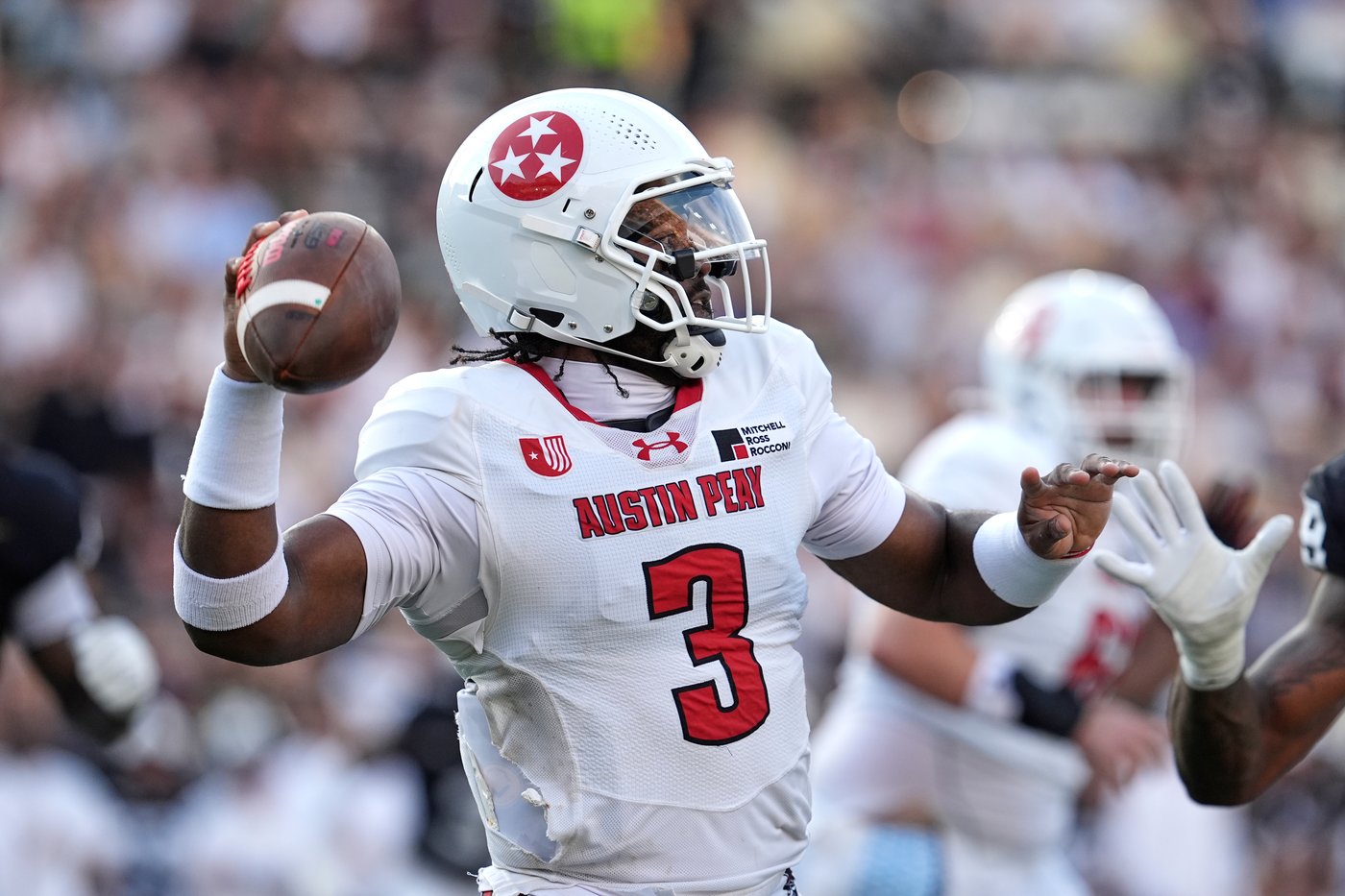 Vanderbilt opens with 28-9 win over Austin Peay with lightning ending game early | iNFOnews.ca Vanderbilt opens with 28-9 win over Austin Peay with lightning ending game early | iNFOnews.ca