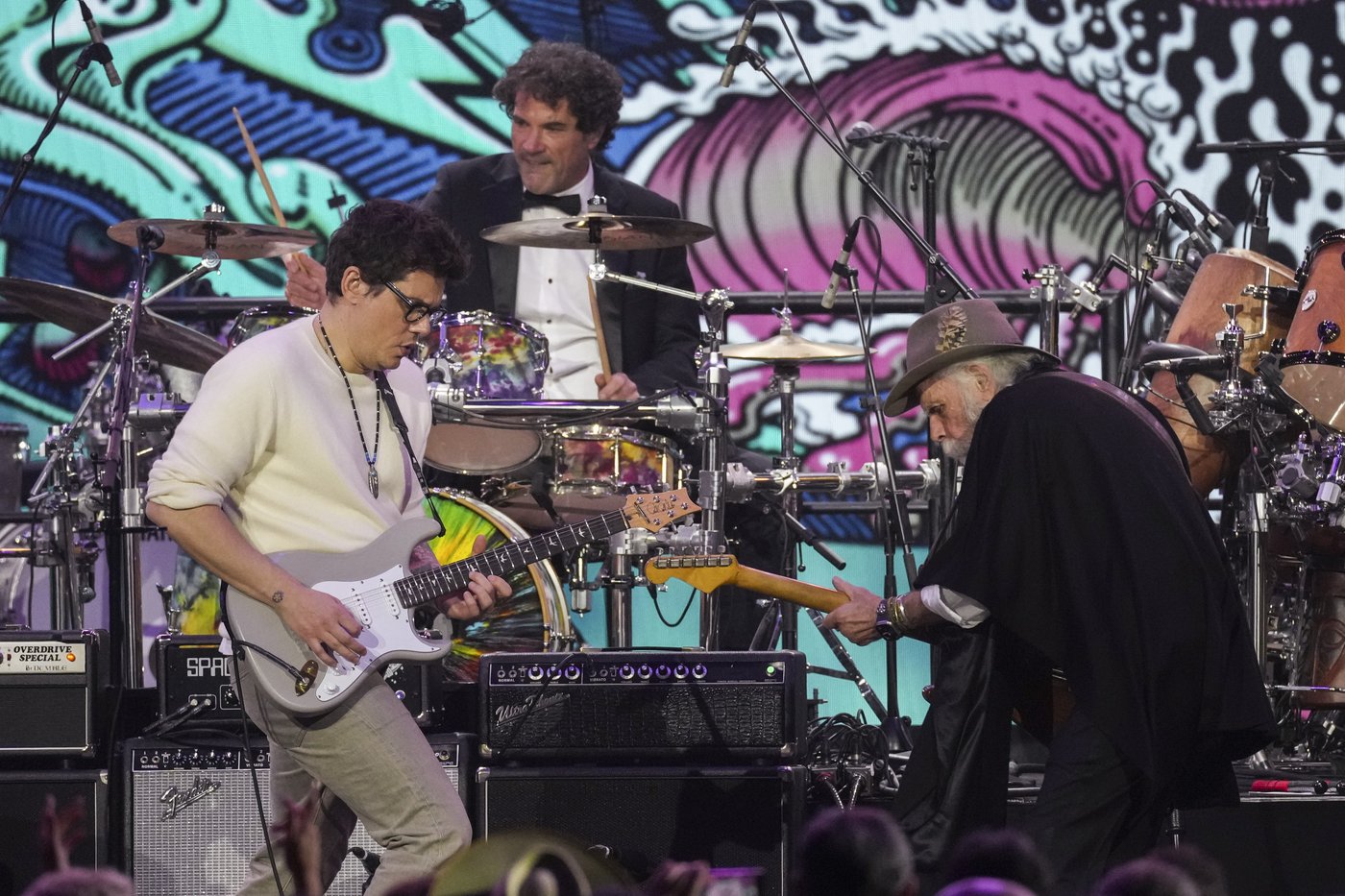 Tie-dye and dancing bears: Grammy weekend begins with Grateful Dead honored as Persons of the Year | iNFOnews.ca