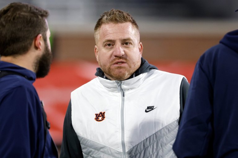 Auburn's Alex Golesh feels 'light years ahead' compared to other Year 1 coaching stops | iNFOnews.ca