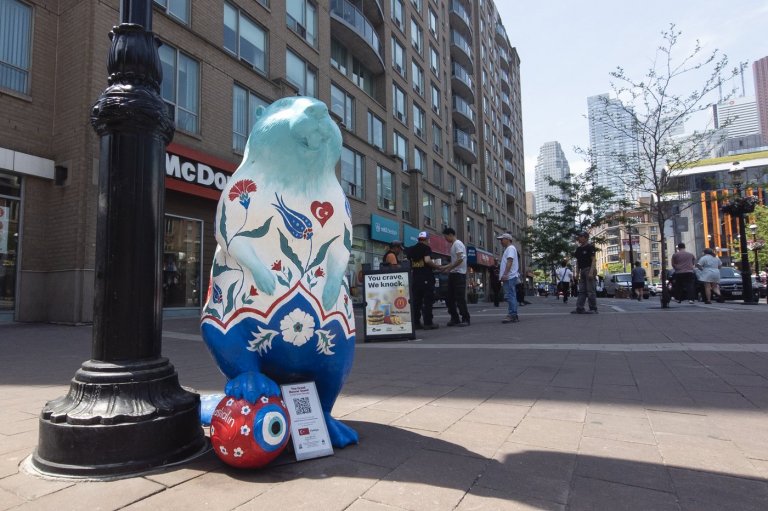 Beaver sculptures that welcomed FIFA fans in Toronto up for auction | iNFOnews.ca