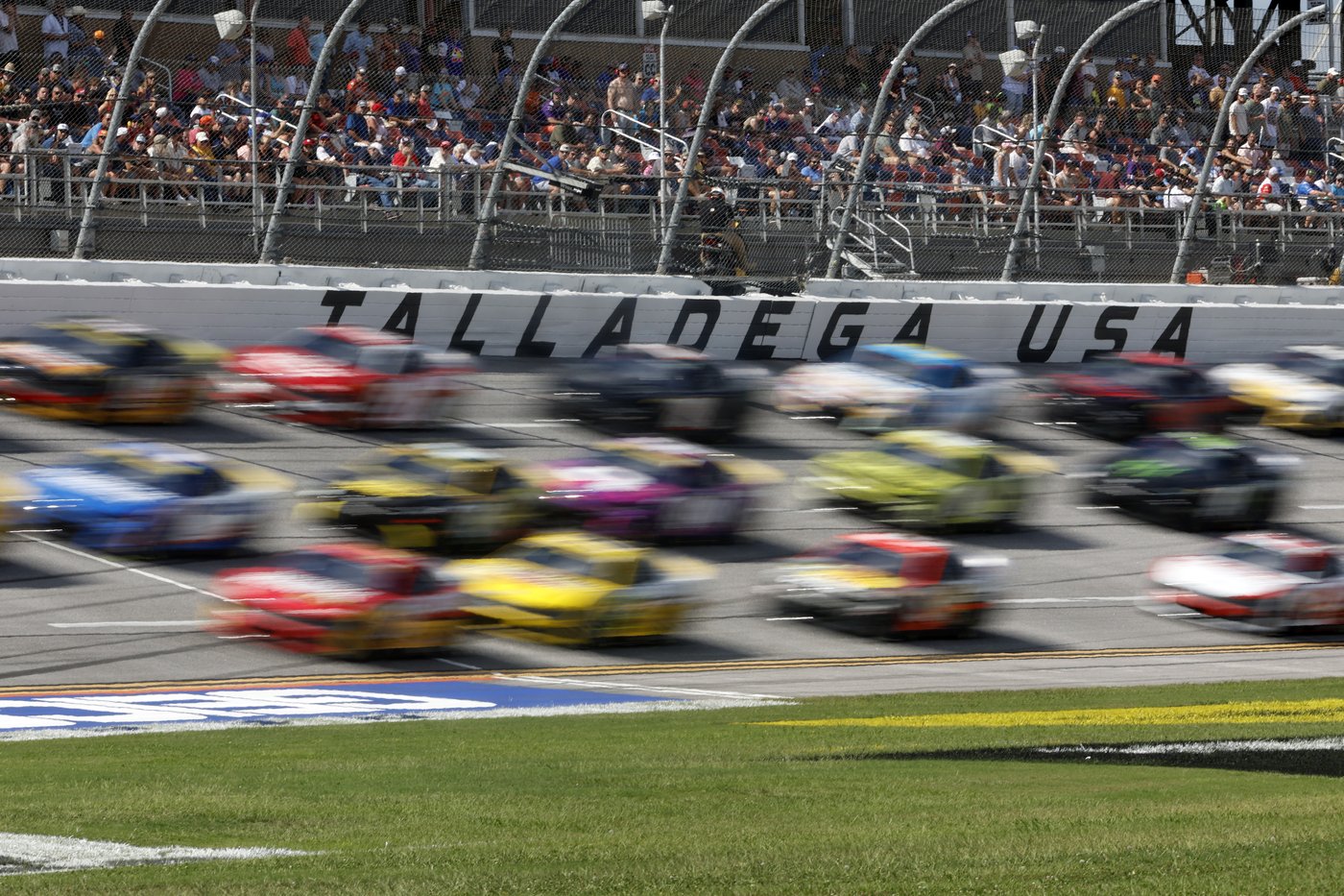 NASCAR playoffs roll into reconfigured Roval, tight turns may create 'chaos' in elimination race | iNFOnews.ca NASCAR playoffs roll into reconfigured Roval, tight turns may create 'chaos' in elimination race | iNFOnews.ca