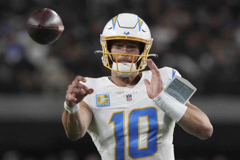 Chargers' defense dominates Raiders, but can they keep it up against another AFC rival? | iNFOnews.ca