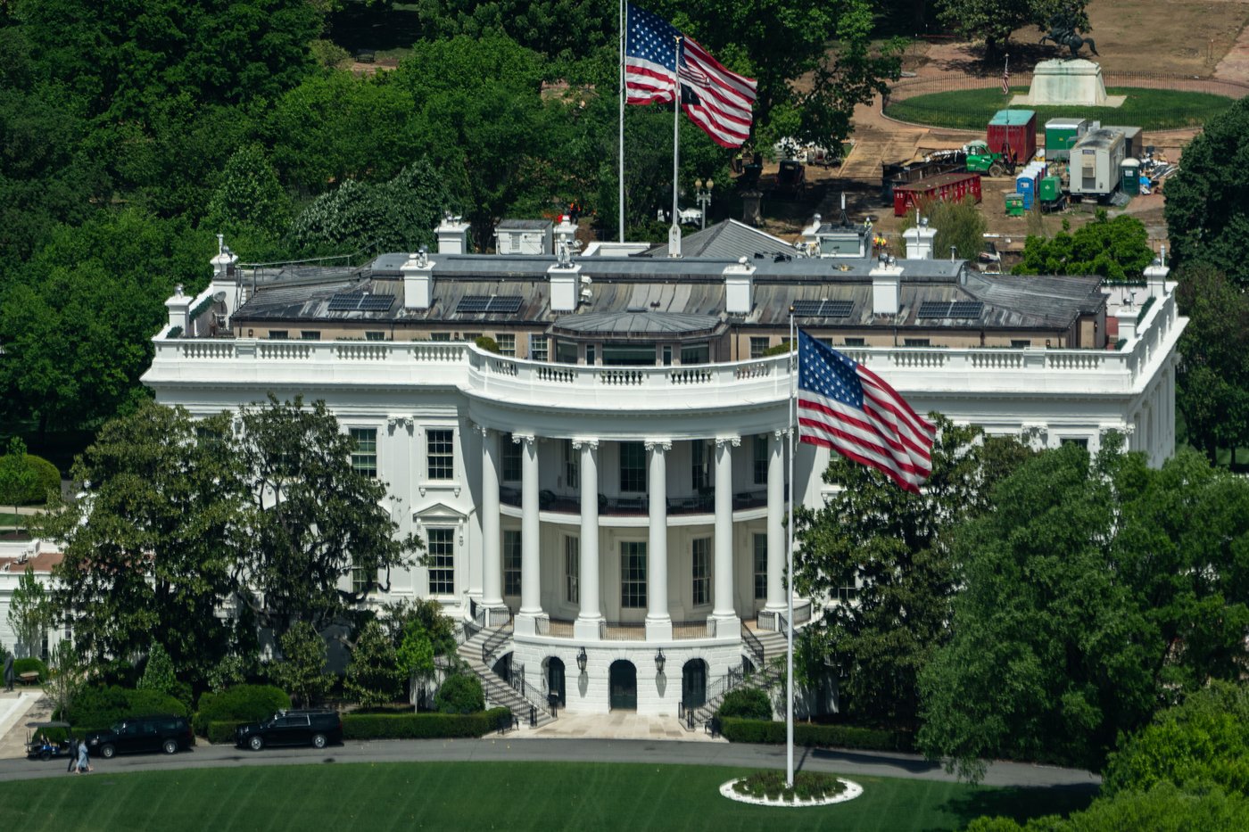 Beneath Trump's ballroom legal case: A brief history of the White House bunker | iNFOnews.ca