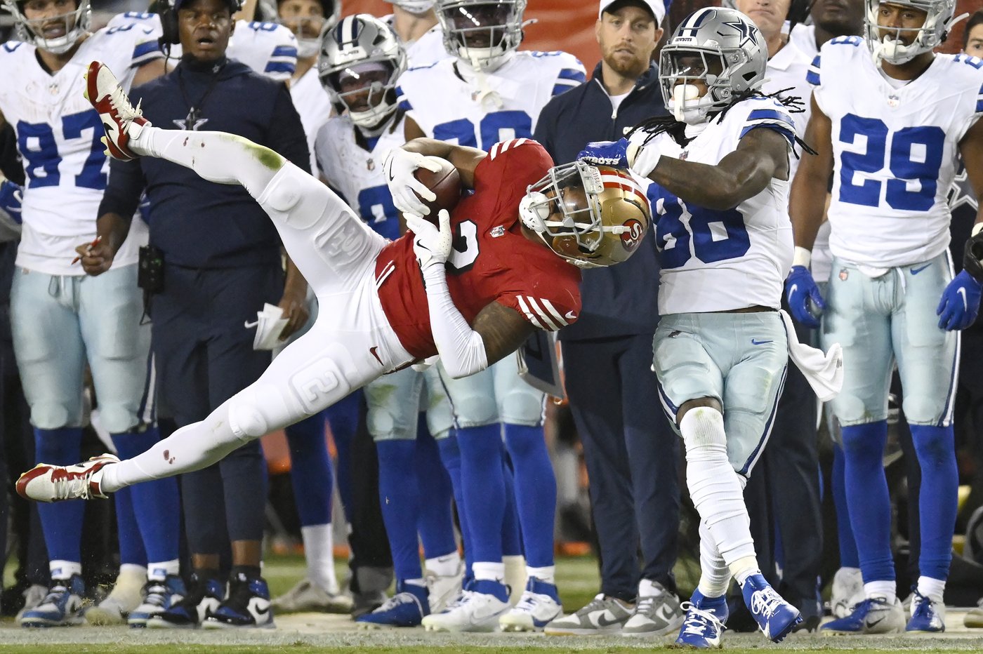 Deommodore Lenoir's growth leads to a big payday from the 49ers | iNFOnews.ca Deommodore Lenoir's growth leads to a big payday from the 49ers | iNFOnews.ca