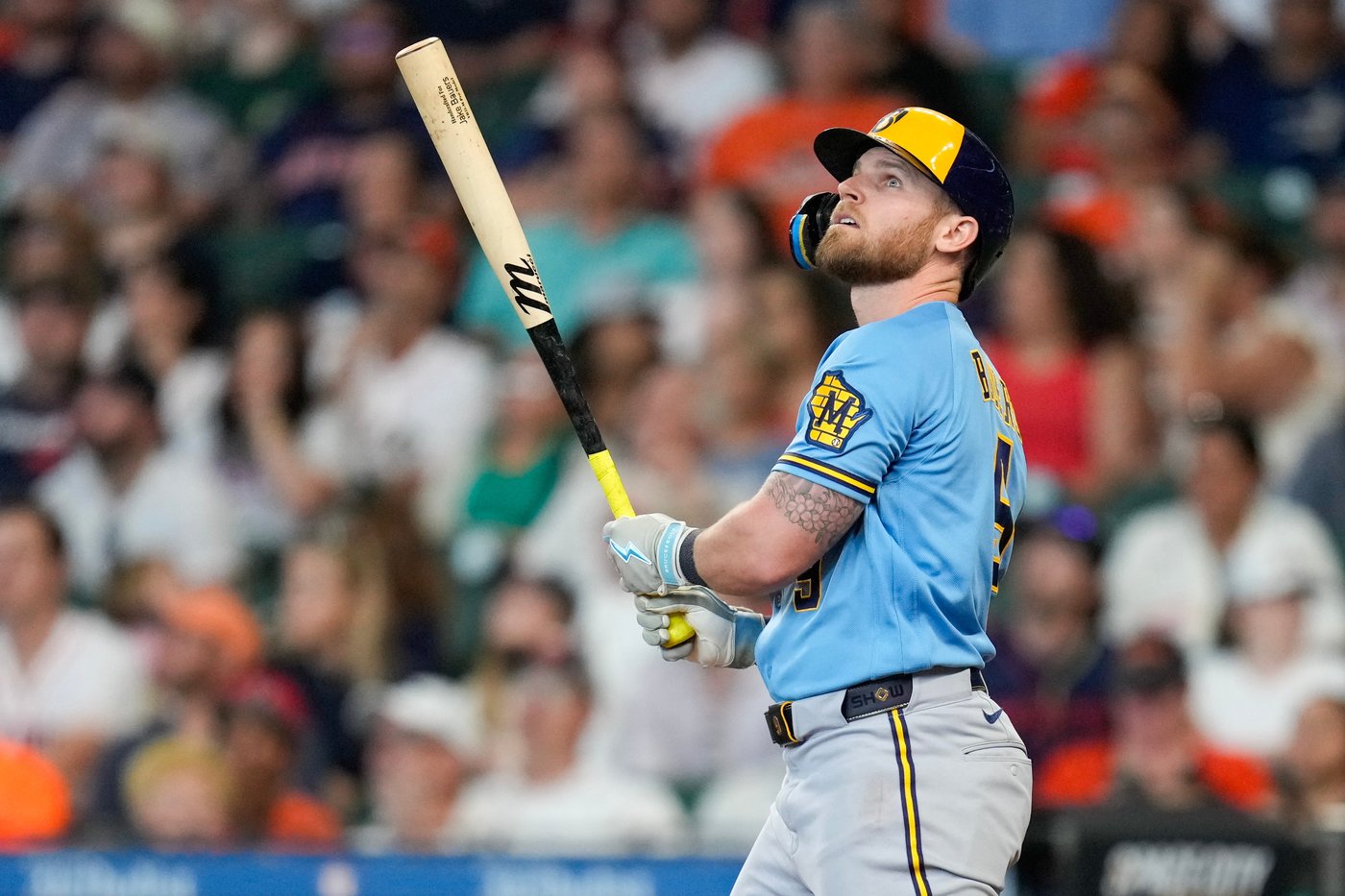 Misiorowski strikes out eight in 7 innings as the Brewers beat the Astros 2-0 | iNFOnews.ca Misiorowski strikes out eight in 7 innings as the Brewers beat the Astros 2-0 | iNFOnews.ca