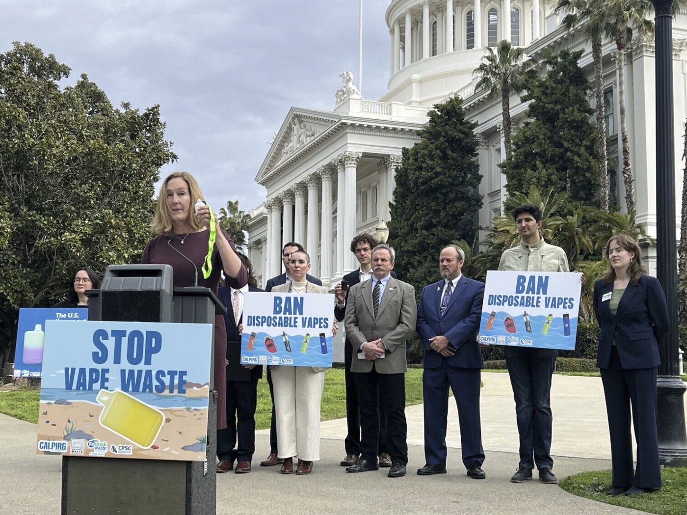 California lawmakers propose bill that would ban the sale of disposable e-cigarettes | iNFOnews.ca California lawmakers propose bill that would ban the sale of disposable e-cigarettes | iNFOnews.ca