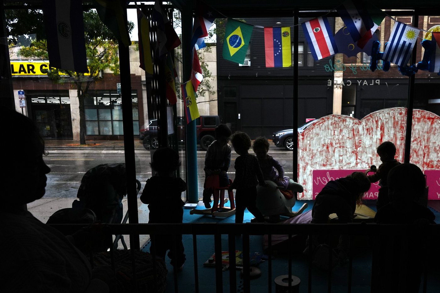 Chicago's children are getting caught in the chaos of immigration crackdowns | iNFOnews.ca Chicago's children are getting caught in the chaos of immigration crackdowns | iNFOnews.ca