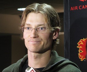 Talented blue-liner Bouwmeester calls trade to St. Louis "bittersweet" | iNFOnews.ca CP22726415