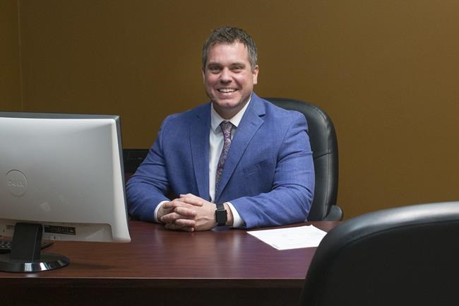 Self-employed increasingly turning to private lenders for mortgages | iNFOnews.ca CP991444291