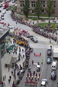 Celebration Time: Olympians and Paralympians take part in Olympic Heroes Parade | iNFOnews.ca