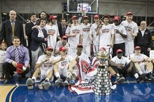 Scrubb brothers lead Carleton Ravens to 5th consecutive CIS basketball title | iNFOnews.ca CP32302446