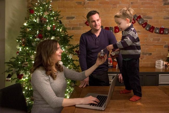 Elf on a Shelf and Mensch on a Bench sit side by side at Chrismukkah | iNFOnews.ca Elf on a Shelf and Mensch on a Bench sit side by side at Chrismukkah | iNFOnews.ca