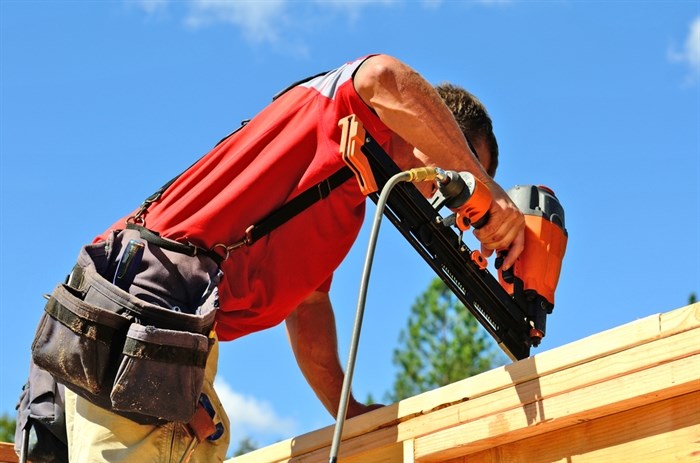 No guard rail nets Kelowna roofing company $20,000 fine | iNFOnews.ca