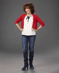 Andrea Martin feels, drives the 'female energy' on new show 'Working the Engels' | iNFOnews.ca Andrea Martin feels, drives the 'female energy' on new show 'Working the Engels' | iNFOnews.ca