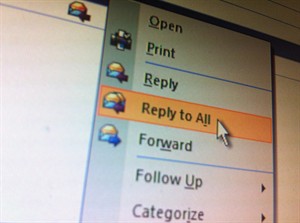 From apologies to email storms: Internet history is filled with reply-all folly | iNFOnews.ca CP19015125