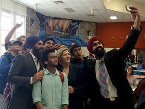 Ontario election campaign sees amped up social media push, but does it matter? | iNFOnews.ca CP28413232