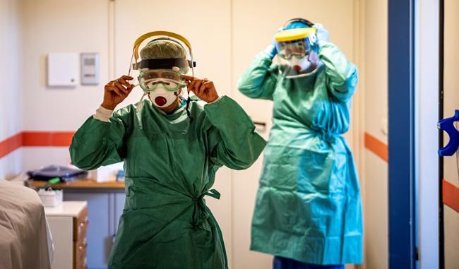 Intensive care, ventilators, healthy staff key for survival of COVID-19 sickest | iNFOnews.ca
