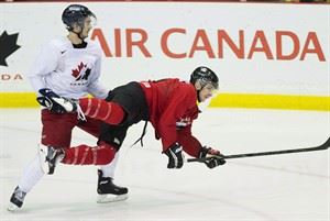 Oshawa Generals forward Laughton named captain of Canada's junior team | iNFOnews.ca CP26525649