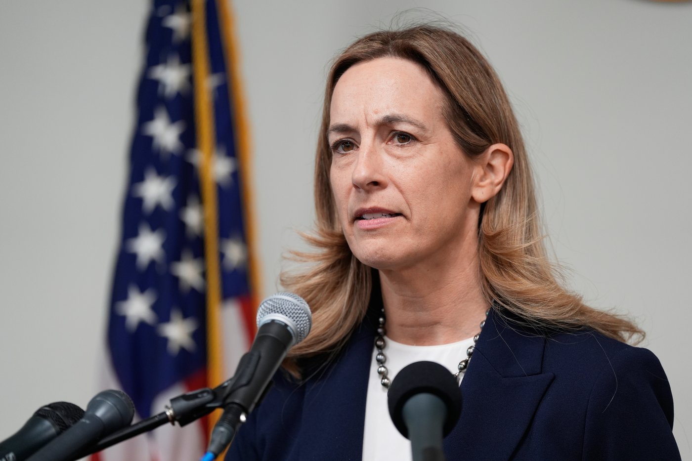 Sherrill signs New Jersey law limiting face coverings for law enforcement, including ICE agents | iNFOnews.ca Sherrill signs New Jersey law limiting face coverings for law enforcement, including ICE agents | iNFOnews.ca