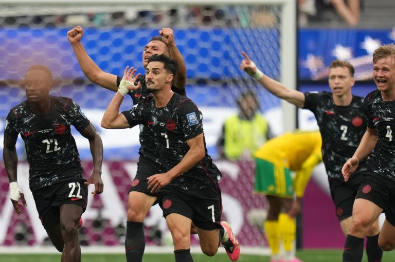 Canada beats South Africa 1-0 in World Cup's first knockout match on late goal by Stephen Eustáquio | iNFOnews.ca
